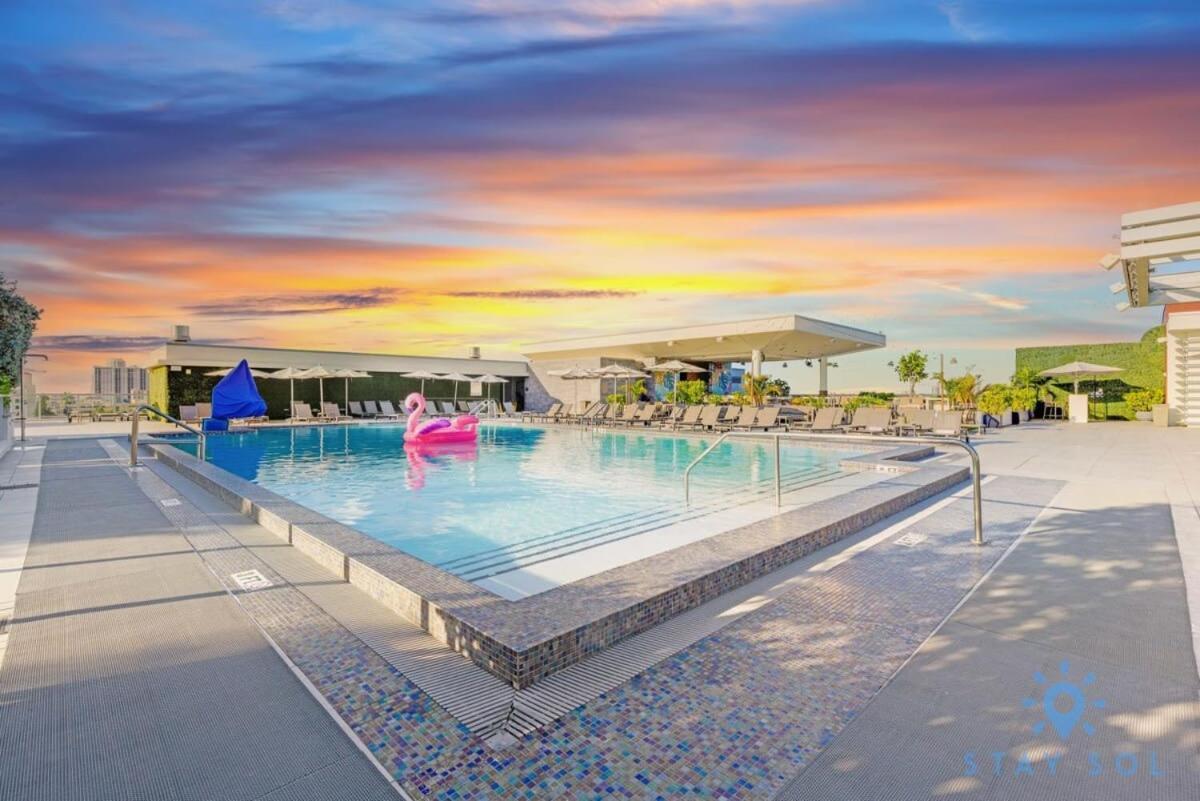 Best Stay - Rooftop Pool - Broad - Walk - Near Beach Hollywood Exterior photo